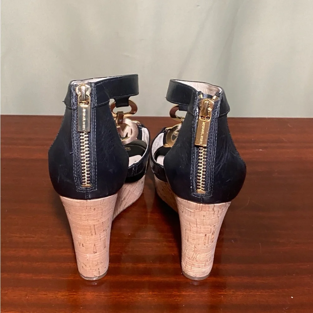 Michael Kors Hayden MK Logo Wedge Leather 4” Sandals Shoes Heels size 7M